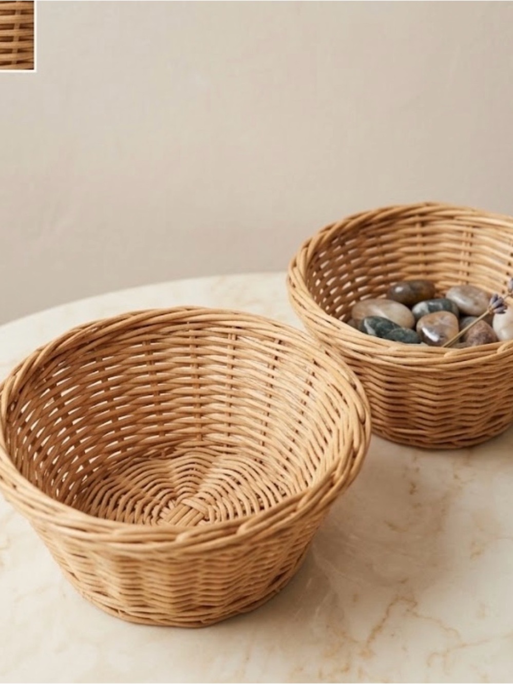 Unbranded Small Round Woven Wicker Basket – Like New Condition